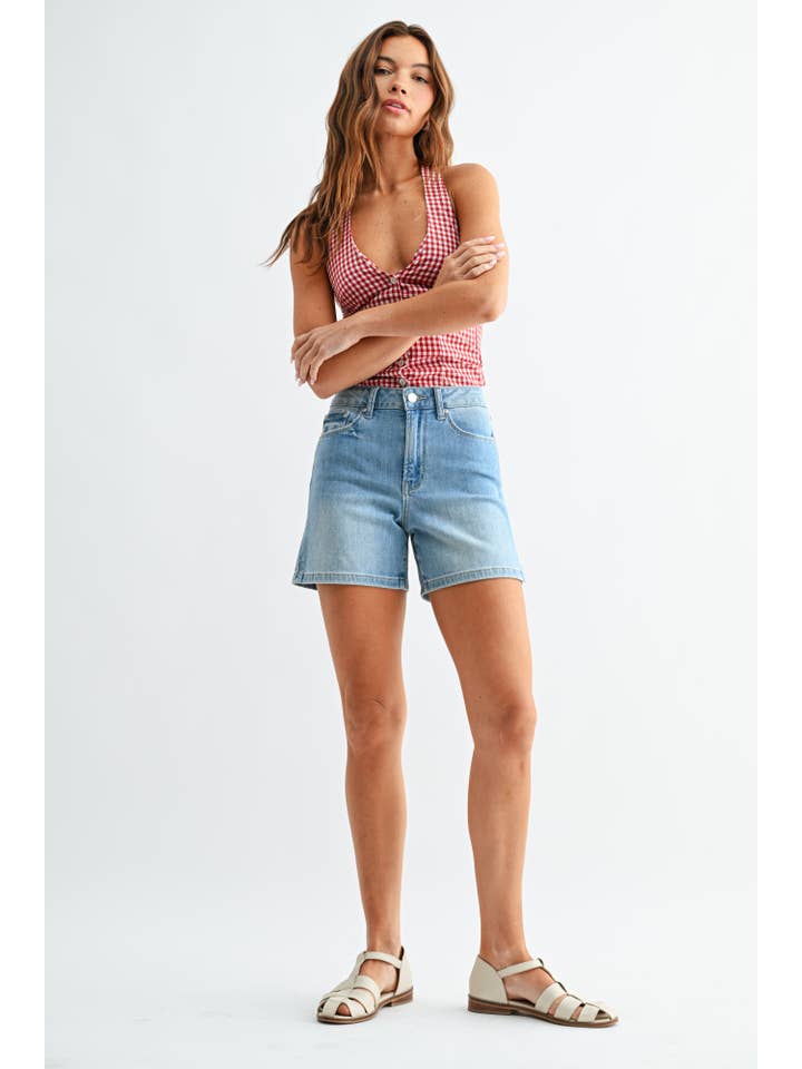 Lightweight Walking Short Regular Hem w/ Slit