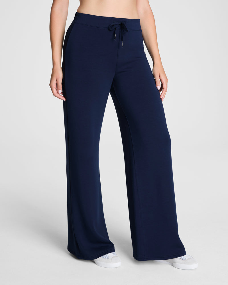 SPANX AirEssentials® Wide Leg Pant - Timeless Navy
