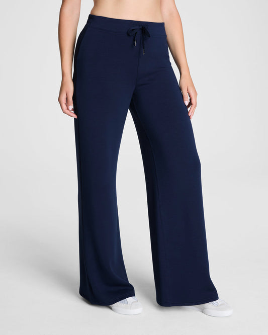SPANX AirEssentials® Wide Leg Pant - Timeless Navy