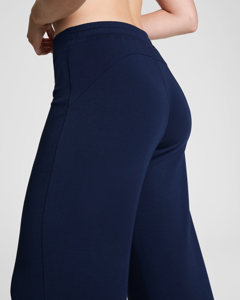 SPANX AirEssentials® Wide Leg Pant - Timeless Navy