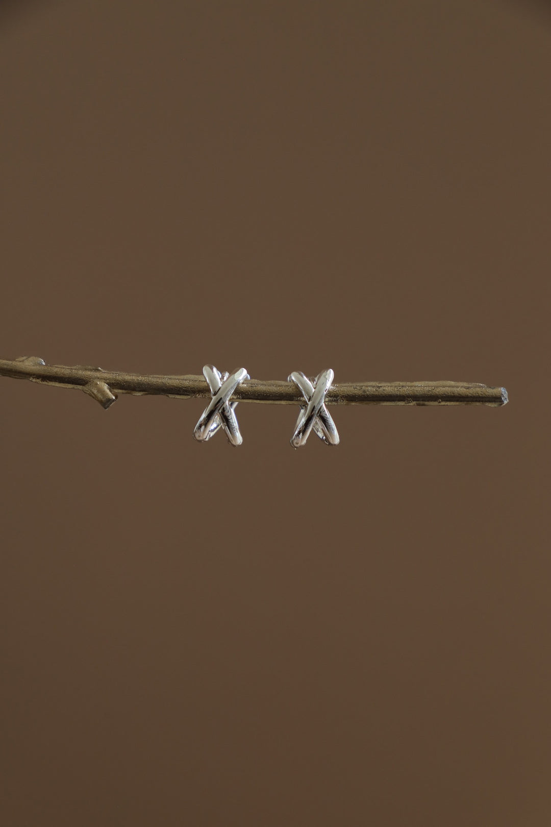 SILVER AXEL HUGGIES