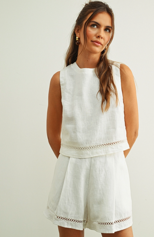 Sleeveless Linen with Stitched Trim
