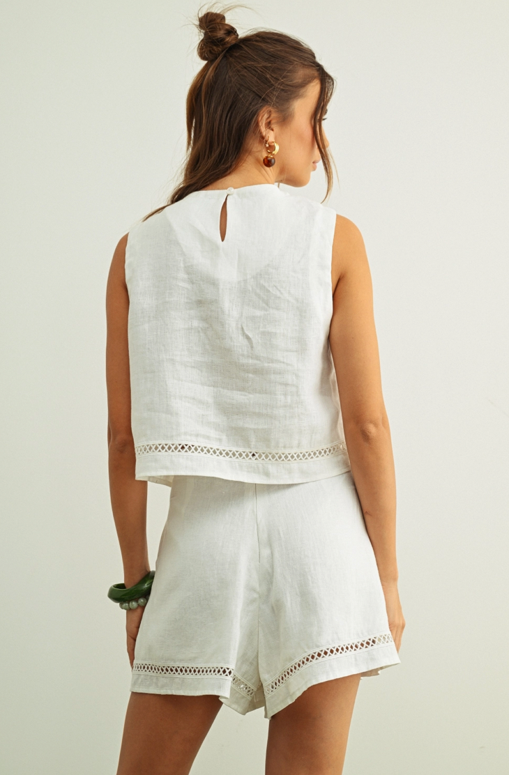 Sleeveless Linen with Stitched Trim