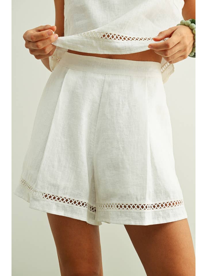Stitch Trimmed Linen Shorts